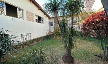 Casa com 4 dormitórios à venda, 300 m² por R$ 950.000,00 - Santa Luiza - Varginha/MG