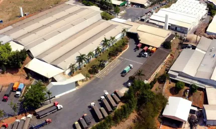 Armazéns  à venda, 12500 m² por R$ 27.262.000 - Distrito Industrial - Elói Mendes/MG