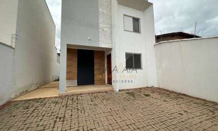 Casa com 3 dormitórios à venda, 100 m² por R$ 540.000,00 - Belo Horizonte - Varginha/MG