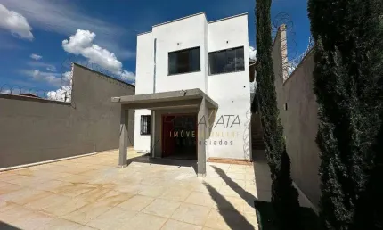 Casa com 4 dormitórios à venda, 140 m² por R$ 630.000,00 - Belo Horizonte - Varginha/MG