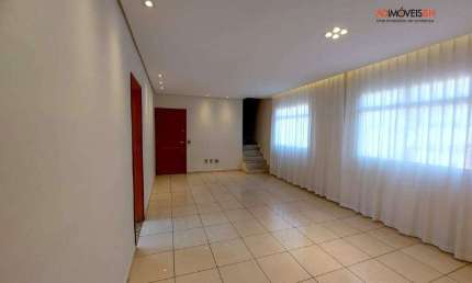 Cobertura no Bairro Sagrada Família, com área de 277m², 04 quartos, 05 banhos, 03 vagas de garagem