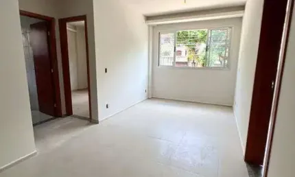 Apartamento área privativa com área de 63m² coberta e 32m² área externa, 02 quartos, 01 suíte, 02 vagas, no Santa Efigênia