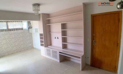 Área privativa com hidromassagem, 03 quartos, 01 suíte, 02 vagas de garagem, no Prado