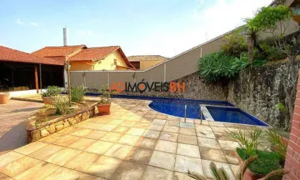 Casa à venda, 5 quartos, 3 suítes, 4 vagas, Santa Lúcia - Belo Horizonte/MG