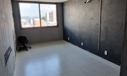 Aluga-se sala comercial em excelente localização – madureira
