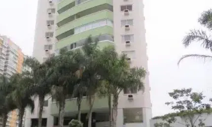 Excelente apartamento: 91m², dois quartos (sendo 1 suíte), sala, varanda, cozinha e dependência de empregada completa.   condomínio com infraestrutura de lazer com piscina, brinquedoteca, salão de fes