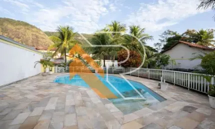 Casa com 3 quartos à venda na rua ignez peixoto, itaipu, niterói, 304 m2 por r$ 1.543.000
