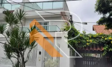 Casa com 5 quartos à venda na rua doutor abi ramia, piratininga, niterói, 240 m2 por r$ 1.580.000