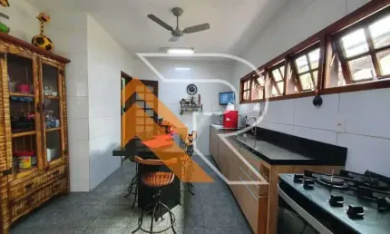 Casa com 7 quartos à venda na rua pietro farsoun, piratininga, niterói, 561 m2 por r$ 2.000.000