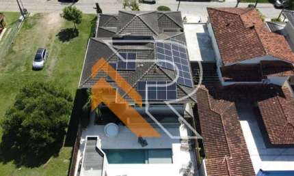 Casa em condomínio fechado com 4 quartos à venda na Avenida Professor Florestan Fernandes, Camboinhas, Niterói, 382 m2 por R$ 4.500.000