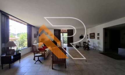 Casa com 4 quartos para alugar na Rua Uirapuru, Itaipu, Niterói, 334 m2 por R$ 10.000