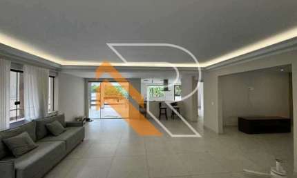 Casa em condomínio fechado com 4 quartos à venda na Avenida Professor Florestan Fernandes, Camboinhas, Niterói, 380 m2 por R$ 3.200.000