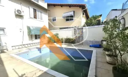Casa com 6 quartos à venda na rua doutor ernani luiz da cunha, piratininga, niterói, 235 m2 por r$ 1.500.000