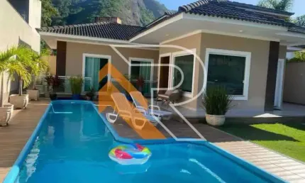 Casa com 3 quartos à venda na Rua Adylles Carvalho Manhães, Itaipuaçú, Maricá, 141 m2 por R$ 990.000