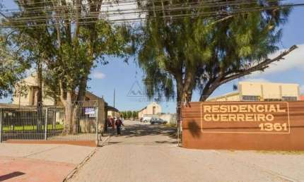 Apartamento com 2 quartos para alugar no Três Vendas, Pelotas 