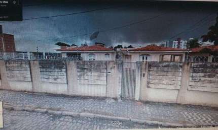Imóvel comercial de esquina na Jaguarari próximo a UNP lado  sombra