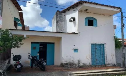 Casa com 2 dormitórios à venda, 150 m² por R$ 220.000,00 - Nova Parnamirim - Parnamirim/RN