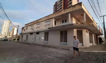 Casa com 7 dormitórios à venda, 650 m² por R$ 720.000,00 - Barro Vermelho - Natal/RN