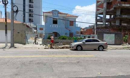 Casa com 1 dormitório à venda, 305 m² por R$ 700.000,00 - Petrópolis - Natal/RN