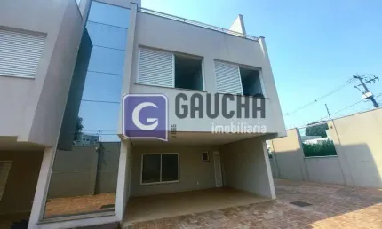 Casa com 3 quartos à venda na Rua Ângelo Chiamulera, Pioneiros Catarinenses, Cascavel