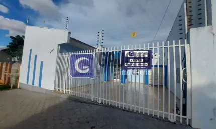 Casa com 2 quartos à venda no Centro, Cascavel 