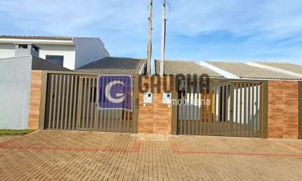 Casa à venda no bairro Pioneiros Catarinenses - Cascavel/PR