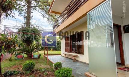 Casa com 5 quartos à venda no Centro, Cascavel 
