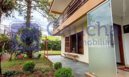 Casa com 5 quartos à venda no Centro, Cascavel 