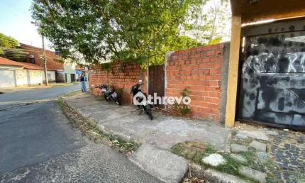 Terreno à venda na Avenida Governador Gayoso e Almendra, 9, São João, Teresina