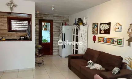 Casa com 3 dormitórios à venda, 90 m² por R$ 850.000,00 - Centro - Guaramiranga/CE