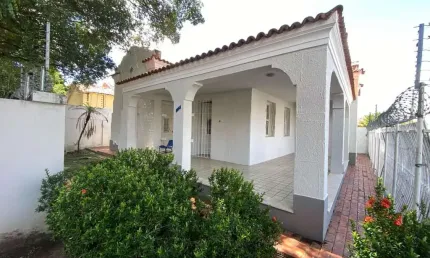 Casa com 8 dormitórios para alugar, 268 m² por R$ 7.000,00/mês - Centro - Teresina/PI