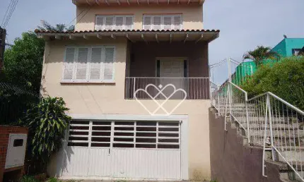 Ampla Casa em Gravataí com 3 Dormitórios e Espaço Versátil para Negócios
