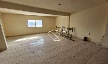 Sala Comercial Ampla em Localização Privilegiada Próxima à Av. Dorival C. Luz Oliveira