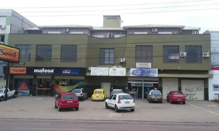 Sala Comercial de 60m² com Banheiro Social para Aluguel