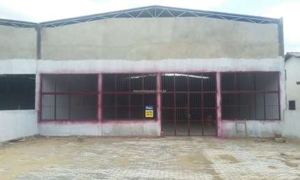 Aluguel de Pavilhão Comercial com 400 m² em Localização Estratégica