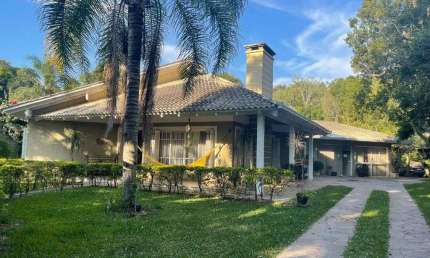 Vende e Aluga Linda Chácara no Bairro Loteamento Rural Palermo em Gravataí