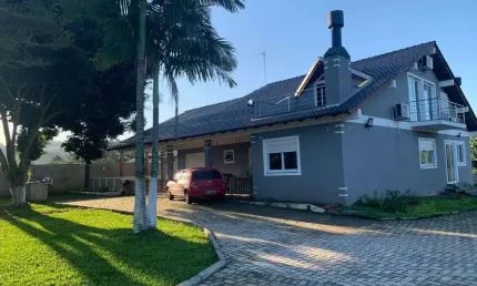 Casa Aconchegante à Venda e Aluguel em Gravataí - Ideal para Famílias