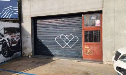 Espaçosa Loja Comercial para Locação no Bairro Jansen - Brum Imob