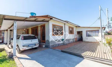 Casa de Esquina com Amplo Terreno no Bairro Vera Cruz