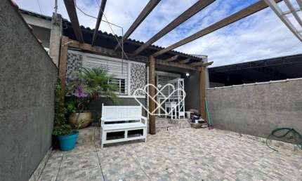 Casa com 4 dormitórios à venda, 105 m² por R$ 349.990,00 - Jardim Betânia - Cachoeirinha/RS