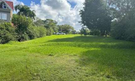 Terreno Exclusivo de 1500m² em Condomínio de Alto Padrão