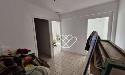 Sala Comercial Ampla e Bem Localizada no Bairro Jansen