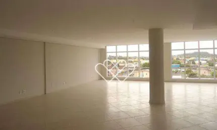 Espaçosa Sala Comercial com Bela Vista na Vila Branca