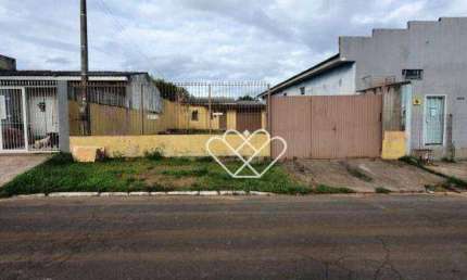 Casa com Amplo Terreno em Localização Privilegiada no Bairro São Vicente