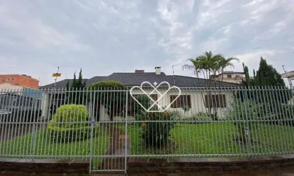 Casa Espaçosa com Piscina e Área Gourmet na Vila Imbuhy – Conforto e Lazer para Sua Família