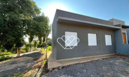 Casa com Pátio Amplo à Venda no Neópolis – 2 Dormitórios e Ótima Localização em Gravataí