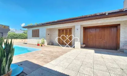 Casa Mobiliada com Piscina e Varanda Gourmet no Bairro Jansen