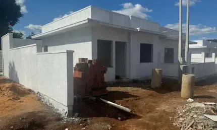 Encantadora Casa no Bairro São Luiz com 2 Dormitórios e Vaga Coberta – Sua Nova Oportunidade!