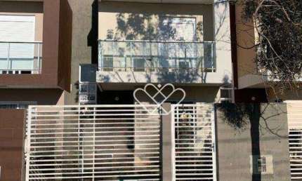 Casa Charmosa com 2 Suítes e Vaga Coberta no Bairro Oriço – Oportunidade Imperdível!