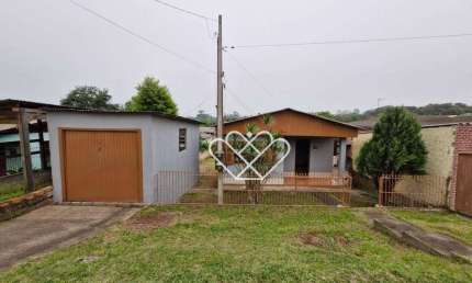 Casa com Amplo Pátio no Vila Cledi – 3 Dormitórios e Muito Conforto para Sua Família